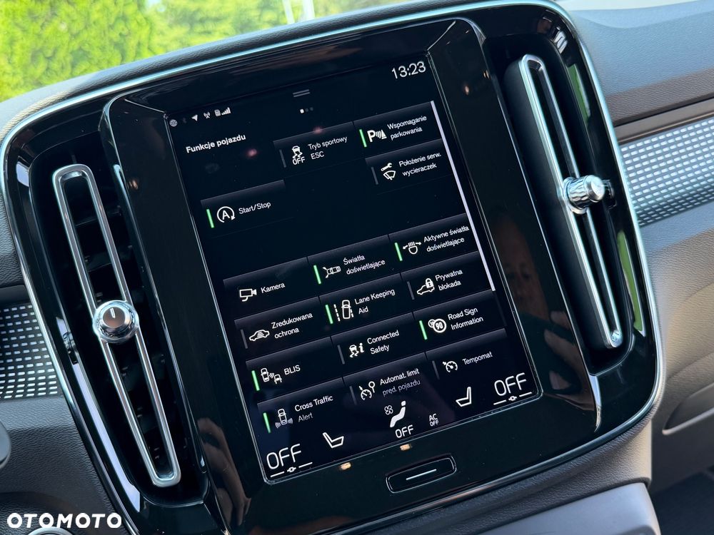 Volvo XC 40 B4 B Geartronic RDesign - 25