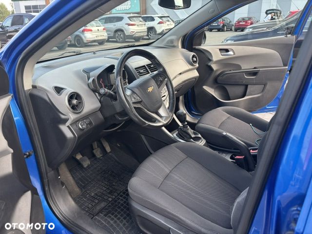 Chevrolet Aveo 1.6 LTZ - 9