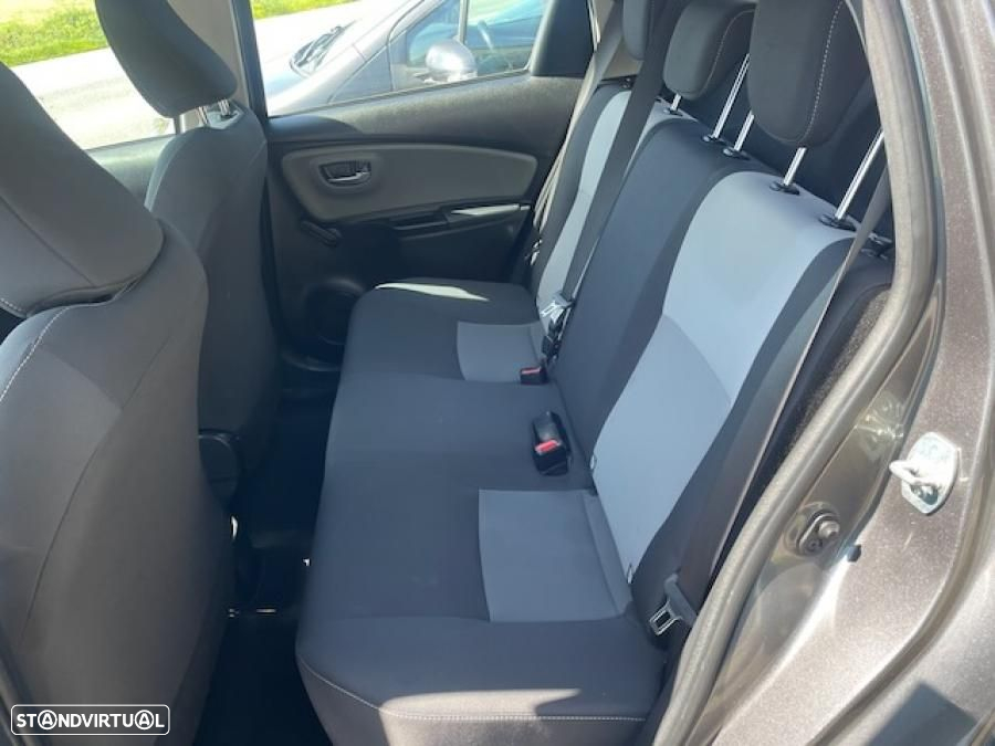 Toyota Yaris 1.4 D-4D Comfort+P.Style - 14