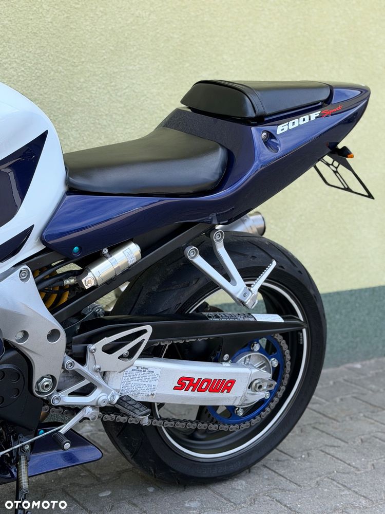 Honda CBR - 32