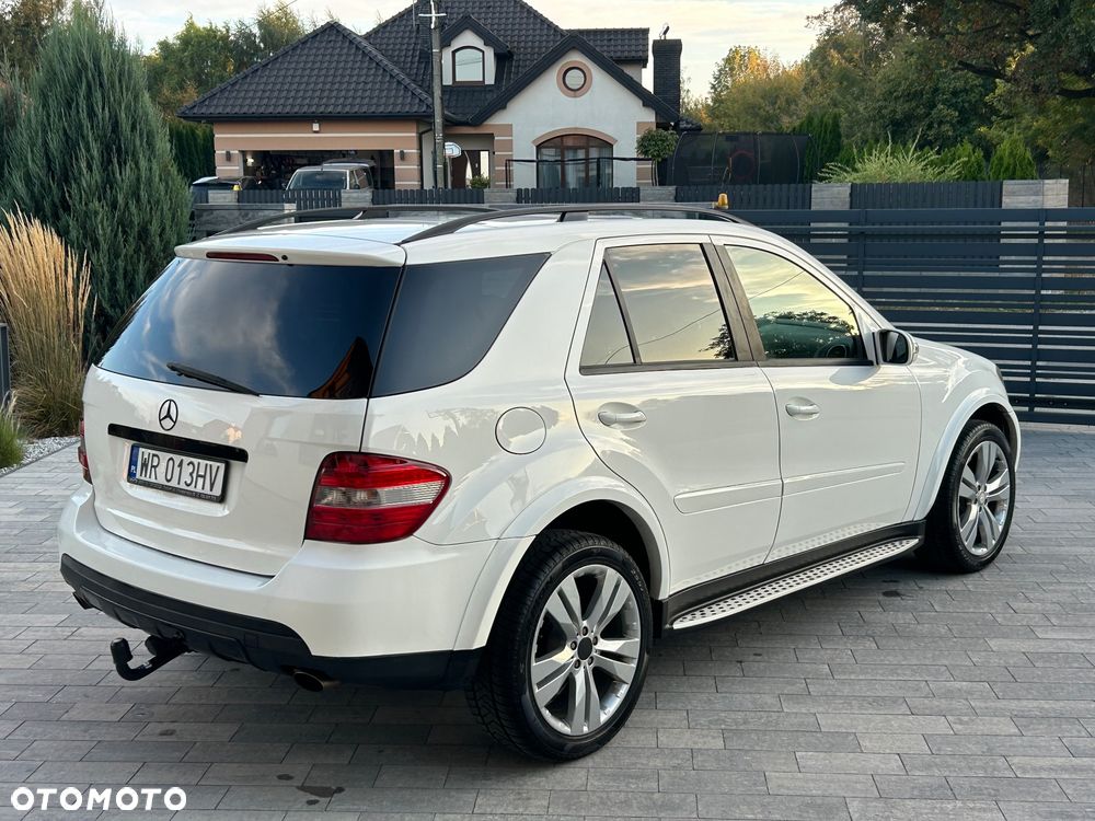 Mercedes-Benz ML 350 4-Matic - 3