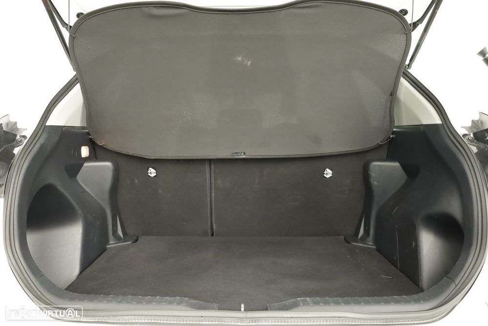 Toyota Yaris Cross 1.5 HDF Comfort - 23