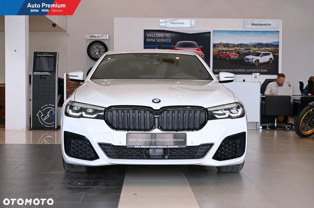 BMW Seria 5 520d xDrive MHEV - 3
