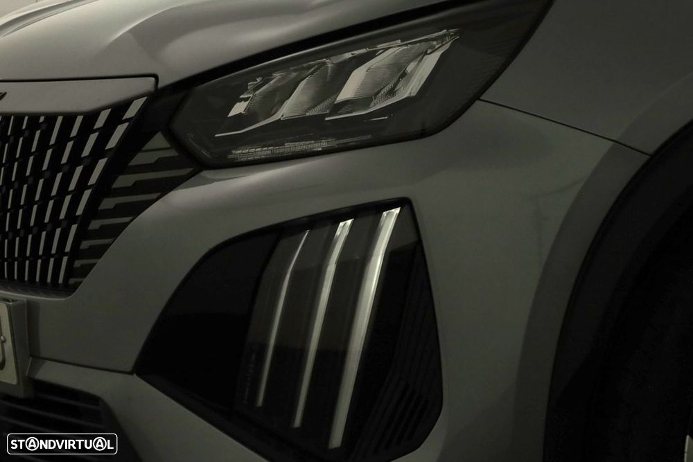 Peugeot 2008 1.2 PureTech Allure - 6