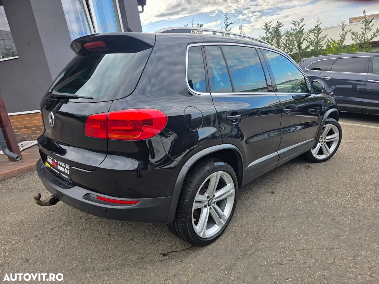 Volkswagen Tiguan - 3