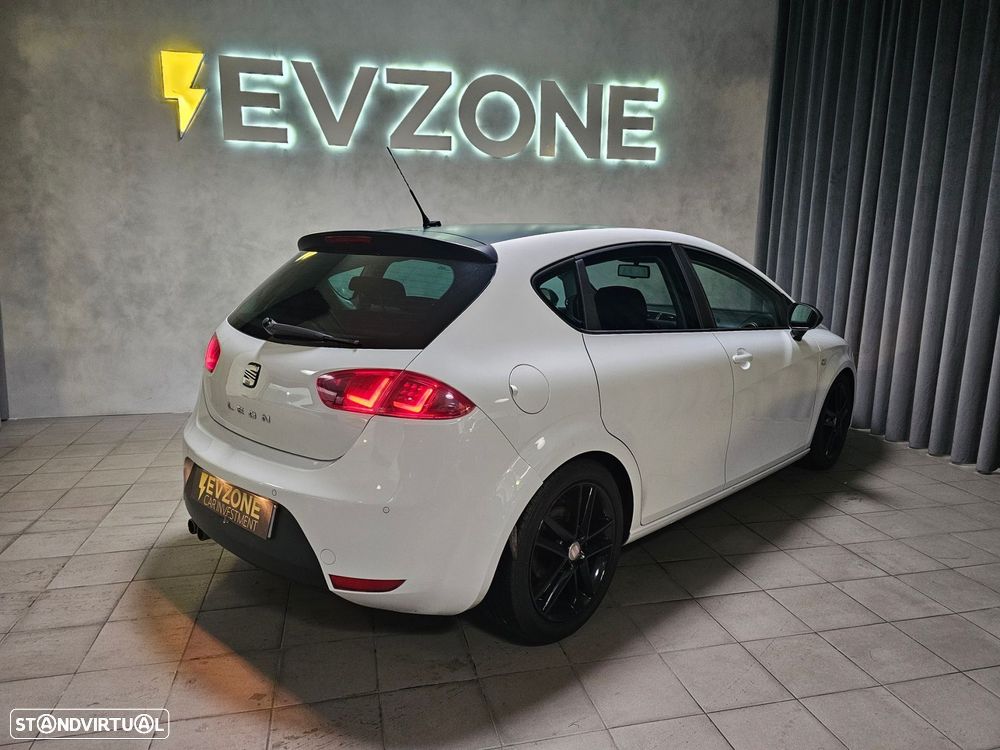 SEAT Leon 2.0 TDI FR DPF - 6