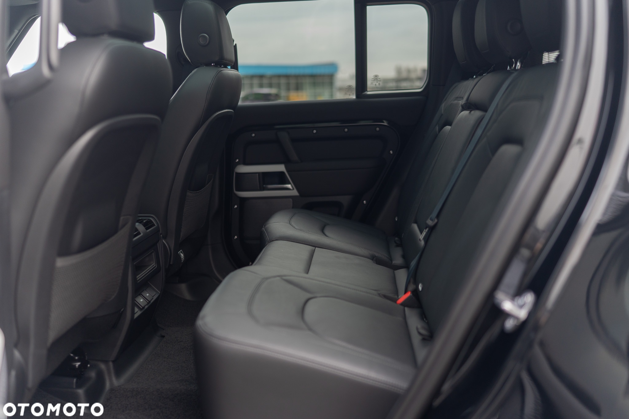 Land Rover Defender 110 5.0 P525 V8 - 15