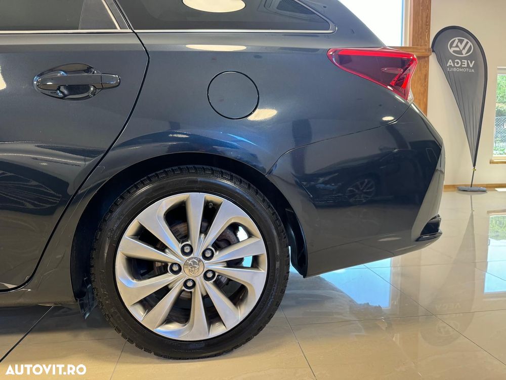 Toyota Auris 1.8 VVT-i Hybrid Automatik Touring Sports Team Deutschland - 27