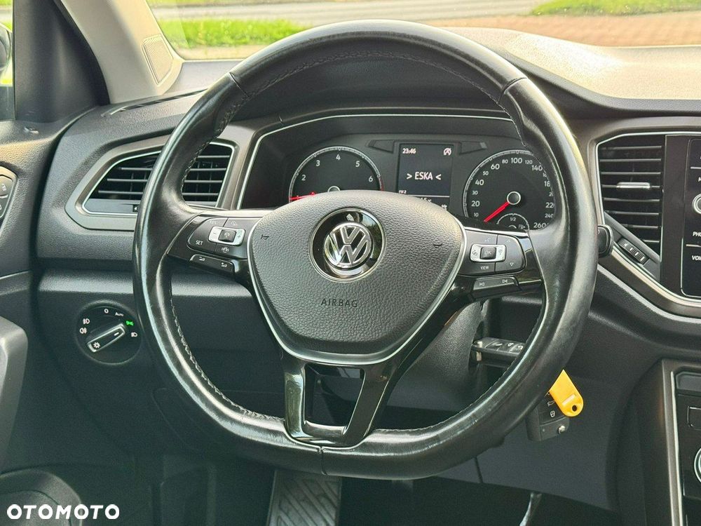 Volkswagen T-Roc 1.0 TSI Style - 24