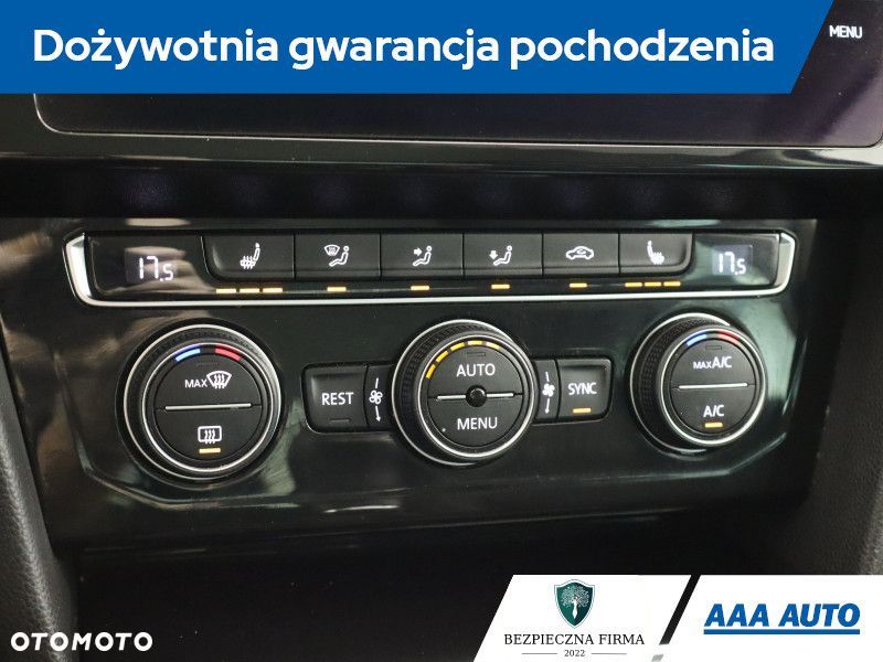 Volkswagen Passat - 21