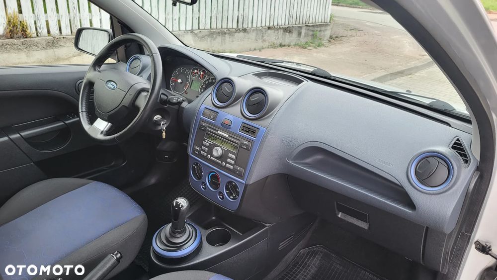 Ford Fiesta - 11