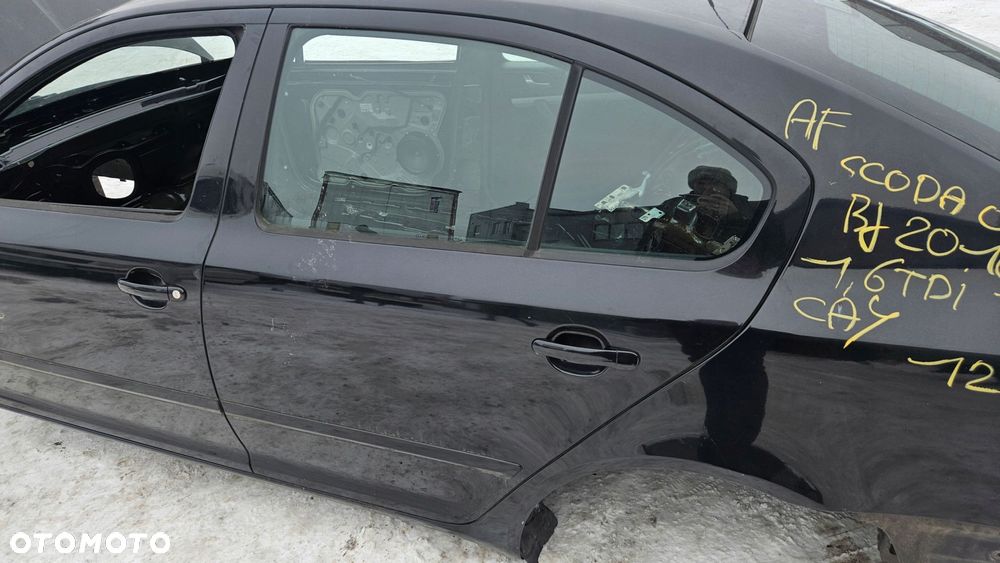 drzwi tył lewe skoda octavia ii hb kolor lf9r - 3