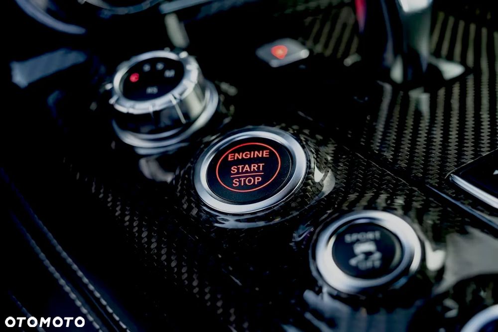 Mercedes-Benz SLS - 26