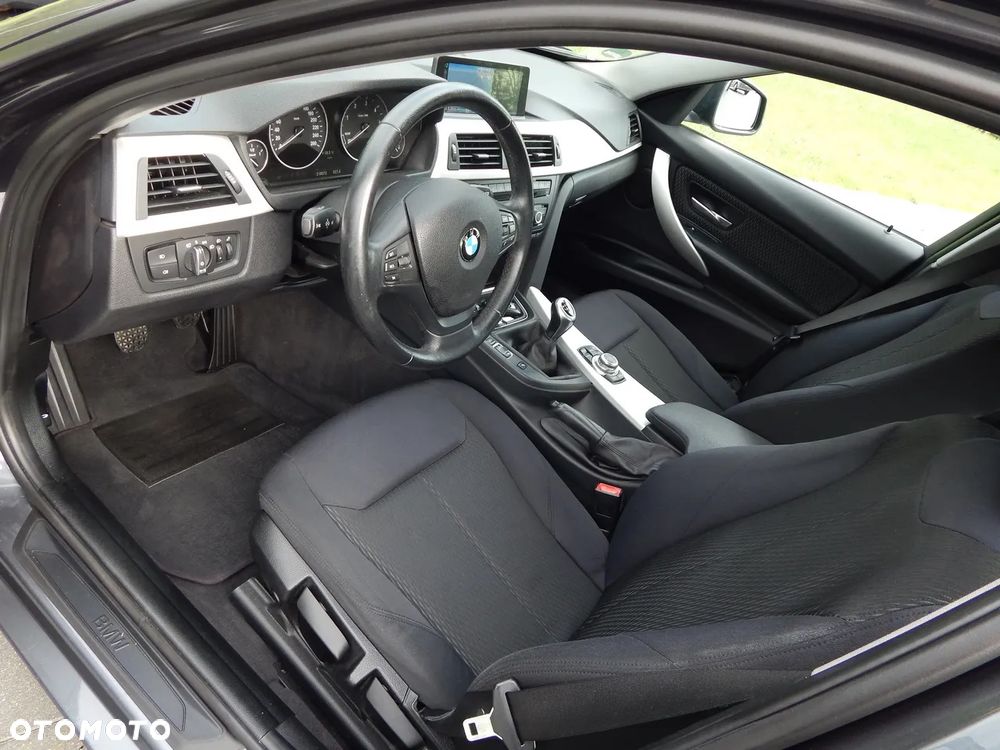 BMW Seria 3 320d Blue Performance Luxury Line - 9