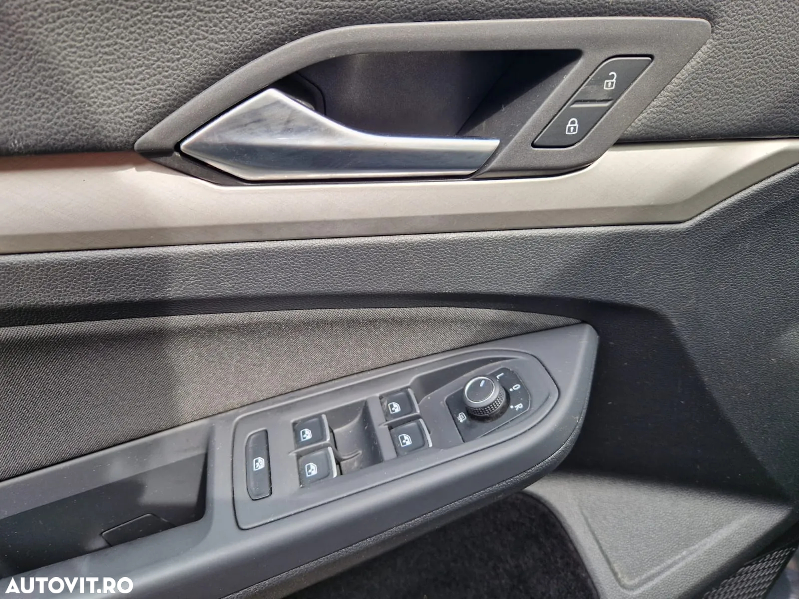 Volkswagen Golf 2.0 TDI Life - 9