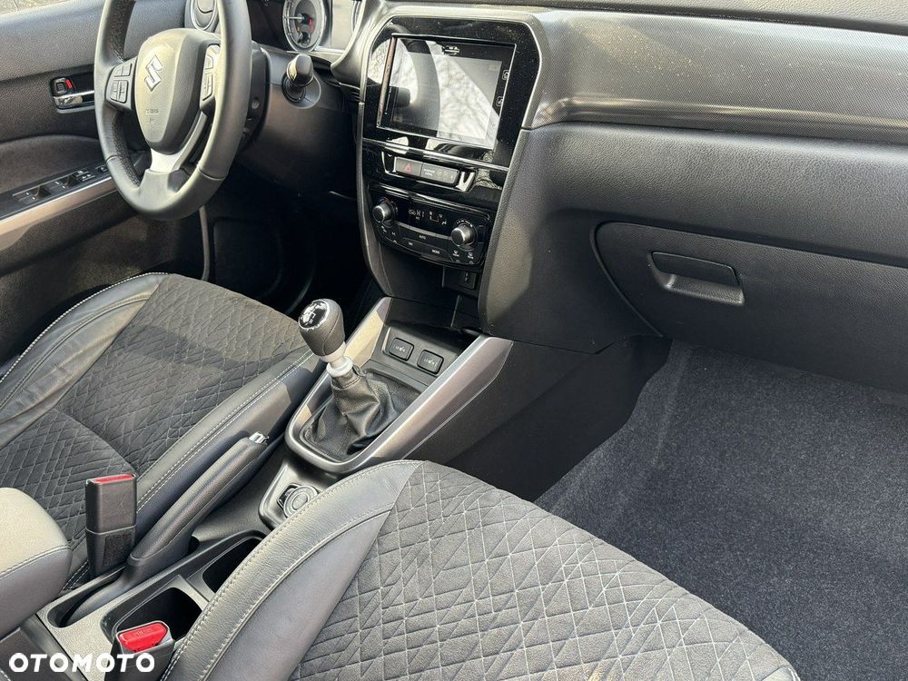 Suzuki Vitara 1.4 Boosterjet SHVS Premium 4WD - 9
