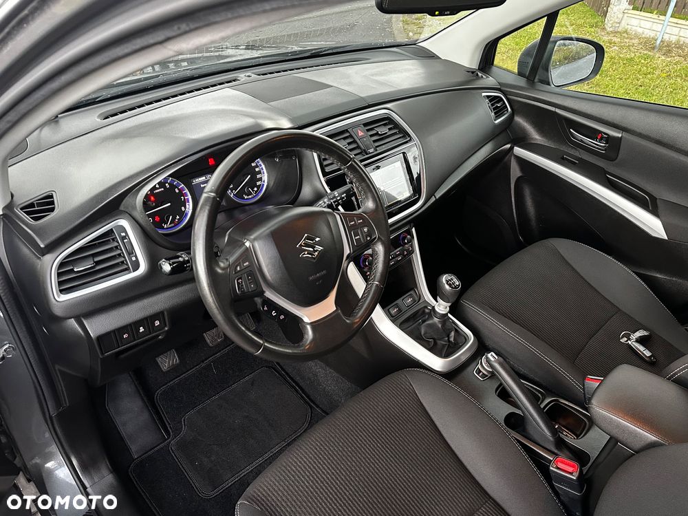 Suzuki SX4 S-Cross - 17