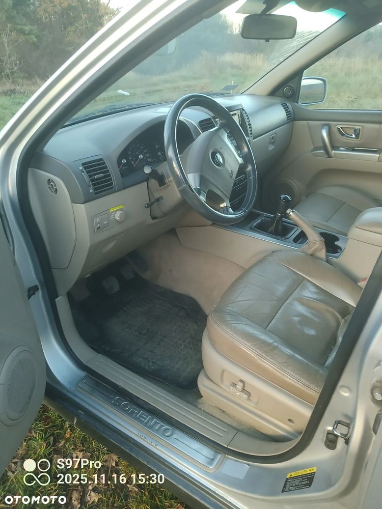 Kia Sorento 2.5 CRDi Executive - 9