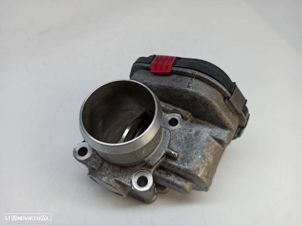 CORPO DE BORBOLETAS FORD FOCUS LIM. TREND + - 3