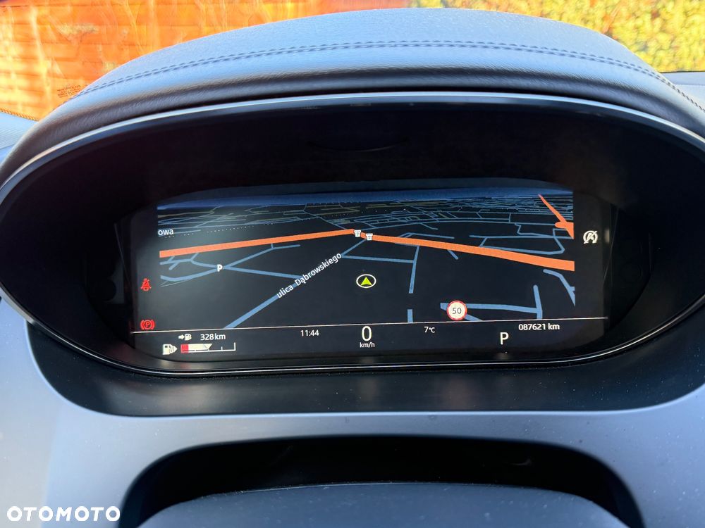 Jaguar E-Pace - 15
