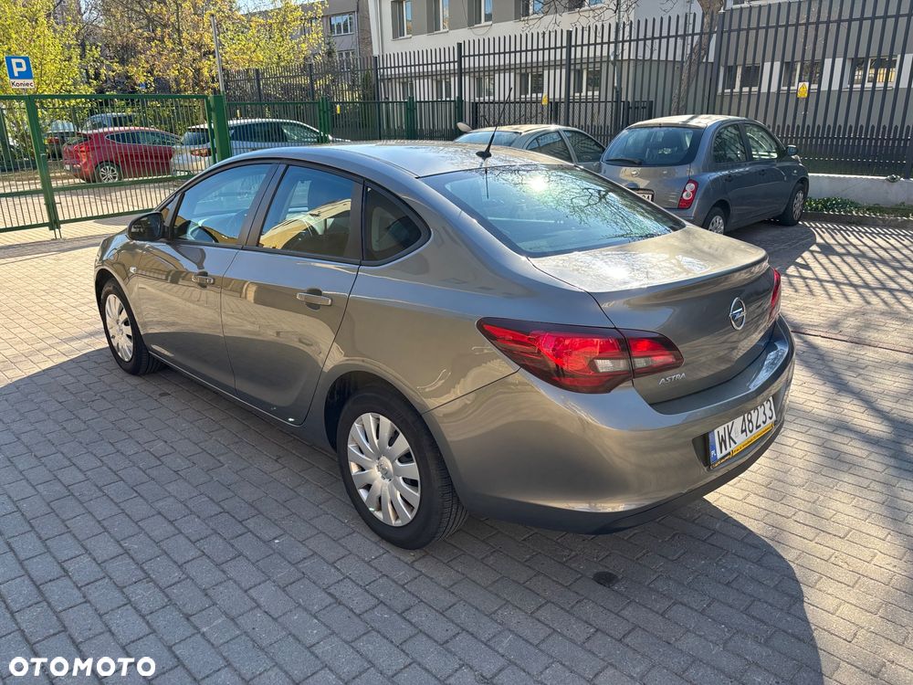 Opel Astra 1.6 EU6 - 5