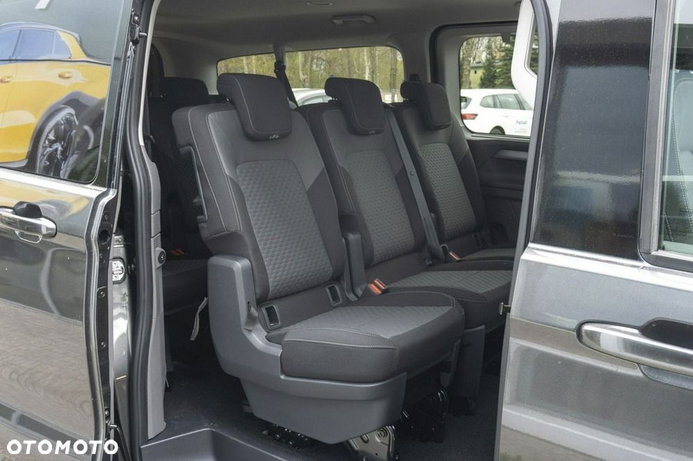 Volkswagen Caravelle - 12