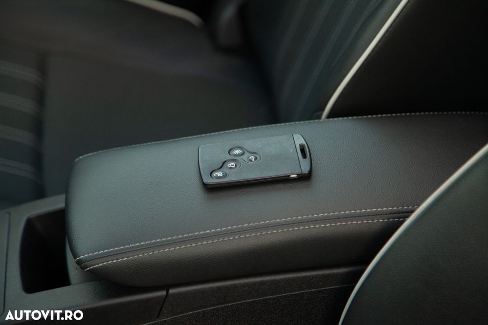 Renault Grand Scenic - 39