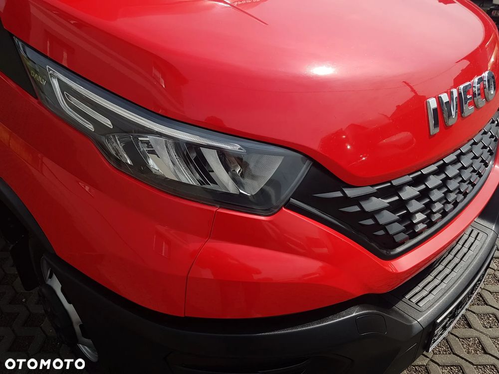 Iveco 50C18 DAILY 12EP PLANDEKA FIRANKA 5,11x2,45x2,35 SPANIE 3500 KG SKRZYNIA ŁADUNKOWA PAKA KLIMATRONIK TEMPOMAT OGRZEWANIE POSTOJOWE - 34
