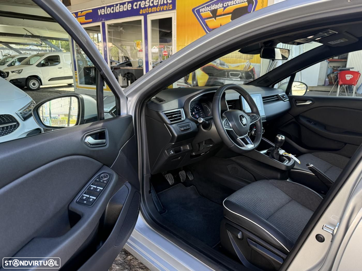 Renault Clio 1.0 TCe Intens Bi-Fuel - 20