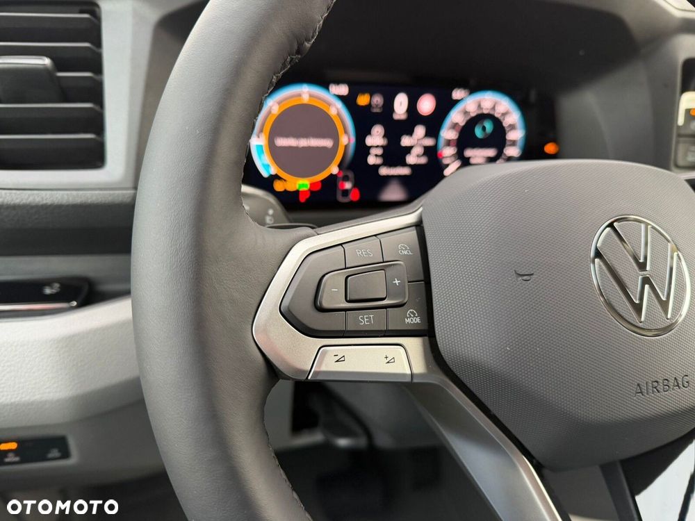 Volkswagen Crafter 35 2.0 TDI L4H3 4490 177KM AUTOMAT - 14