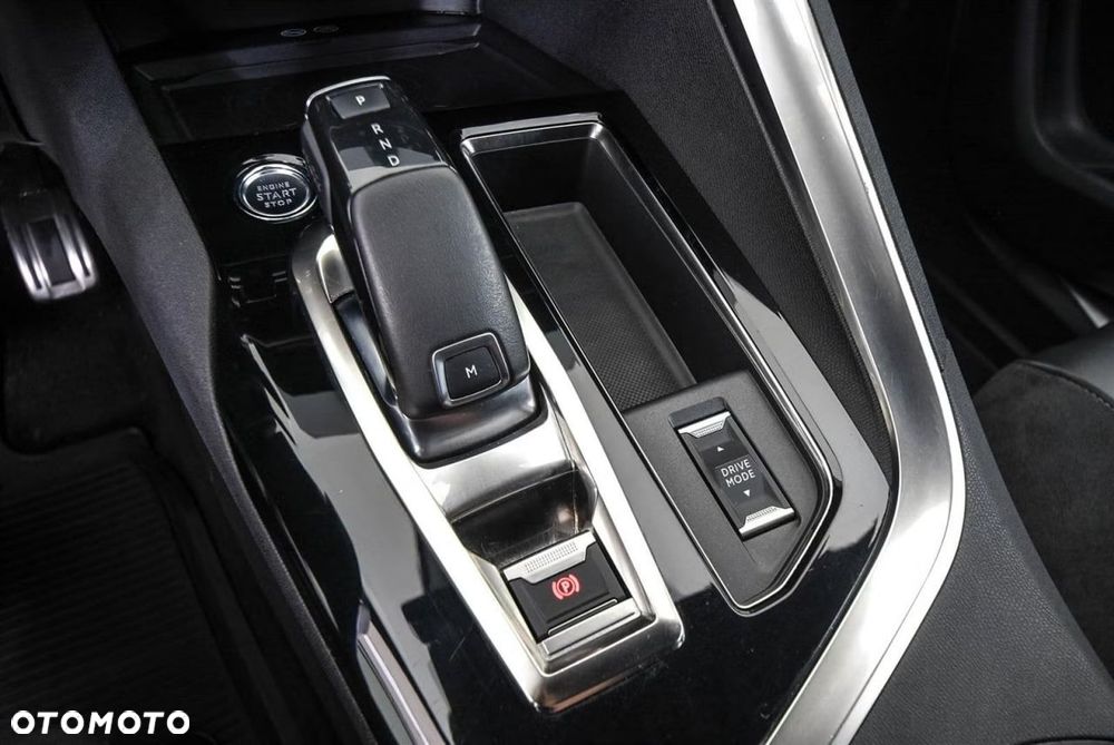 Peugeot 5008 BlueHDi 130 EAT8 GT - 21