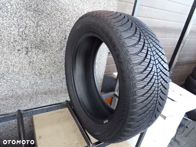 205/55/r16 91H Goodyear Vector 4 seasons Gen-2 - 2