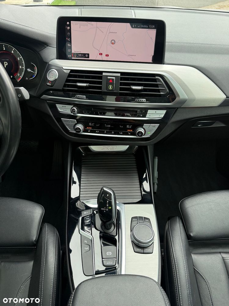 BMW X3 xDrive20i Luxury Line sport - 26