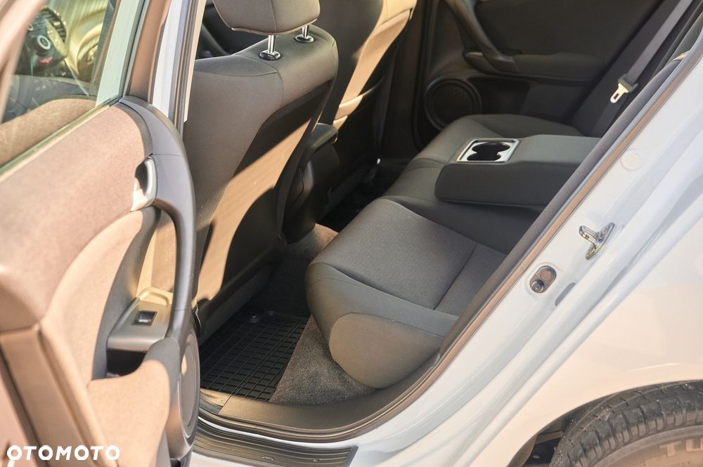 Honda Accord 2.0 Executive - 9
