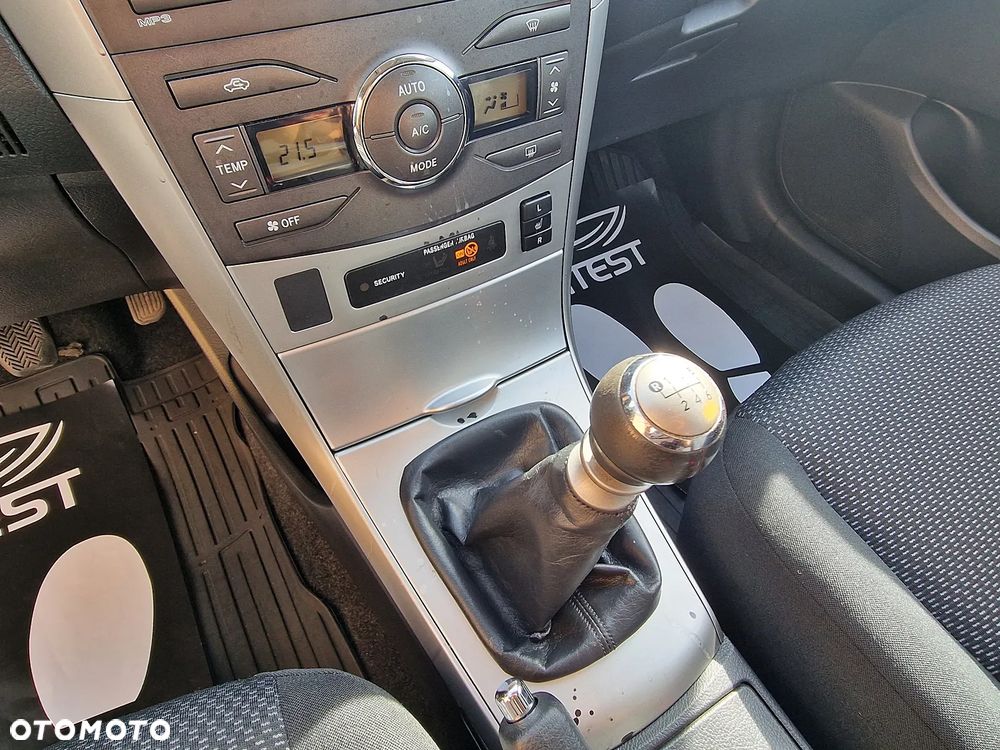 Toyota Corolla - 15