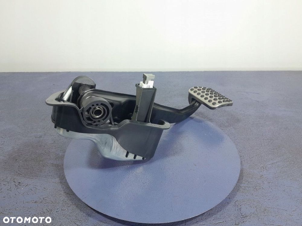 MERCEDES E W213 PEDAŁ HAMULCA A2052920415 - 3