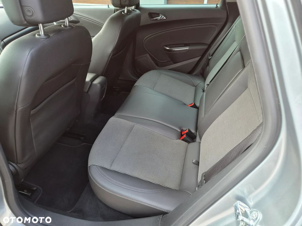 Opel Astra - 16