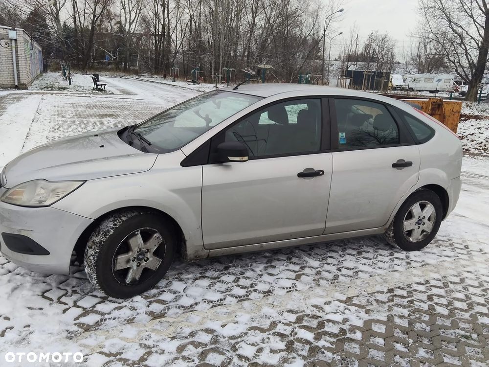 Ford Focus 1.6 Amber X - 2