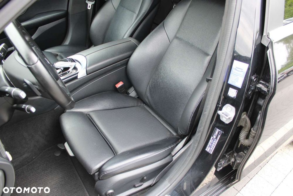 Mercedes-Benz Klasa C 200 (BlueTEC) d 7G-TRONIC Avantgarde - 17