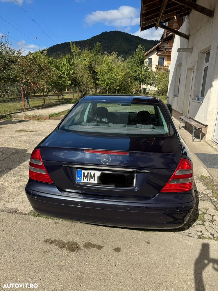 Mercedes-Benz E - 3
