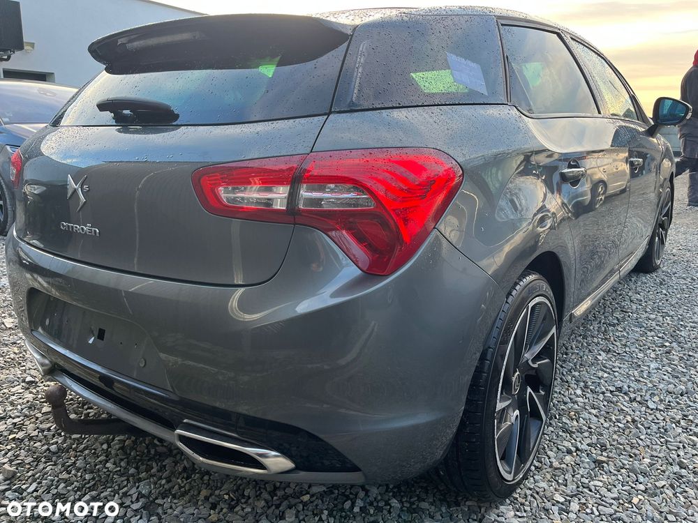 Citroën DS5 HDi 165 Business - 11