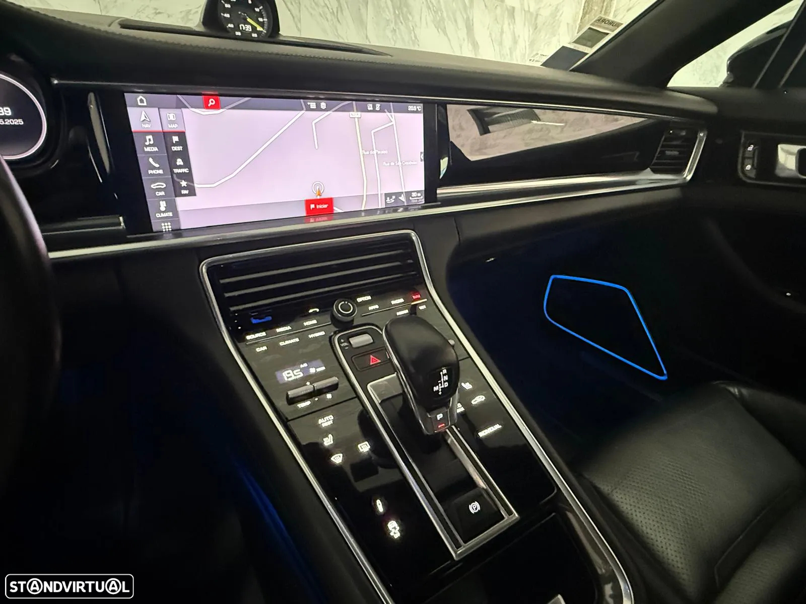 Porsche Panamera 4 E-Hybrid Platinum Edition - 18