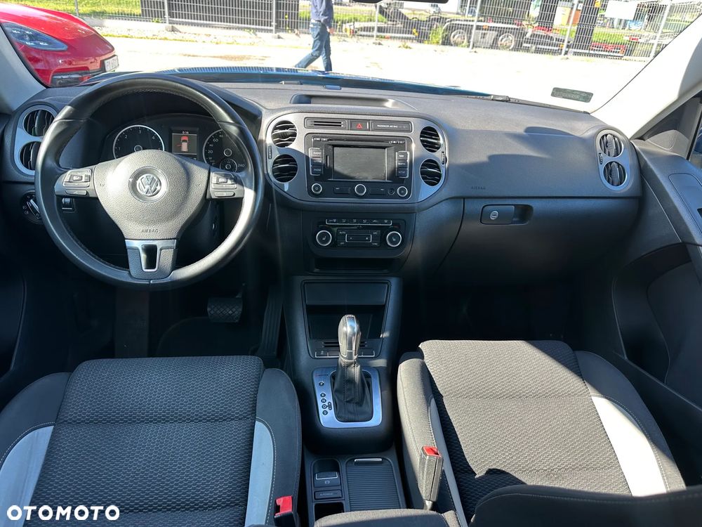 Volkswagen Tiguan - 11