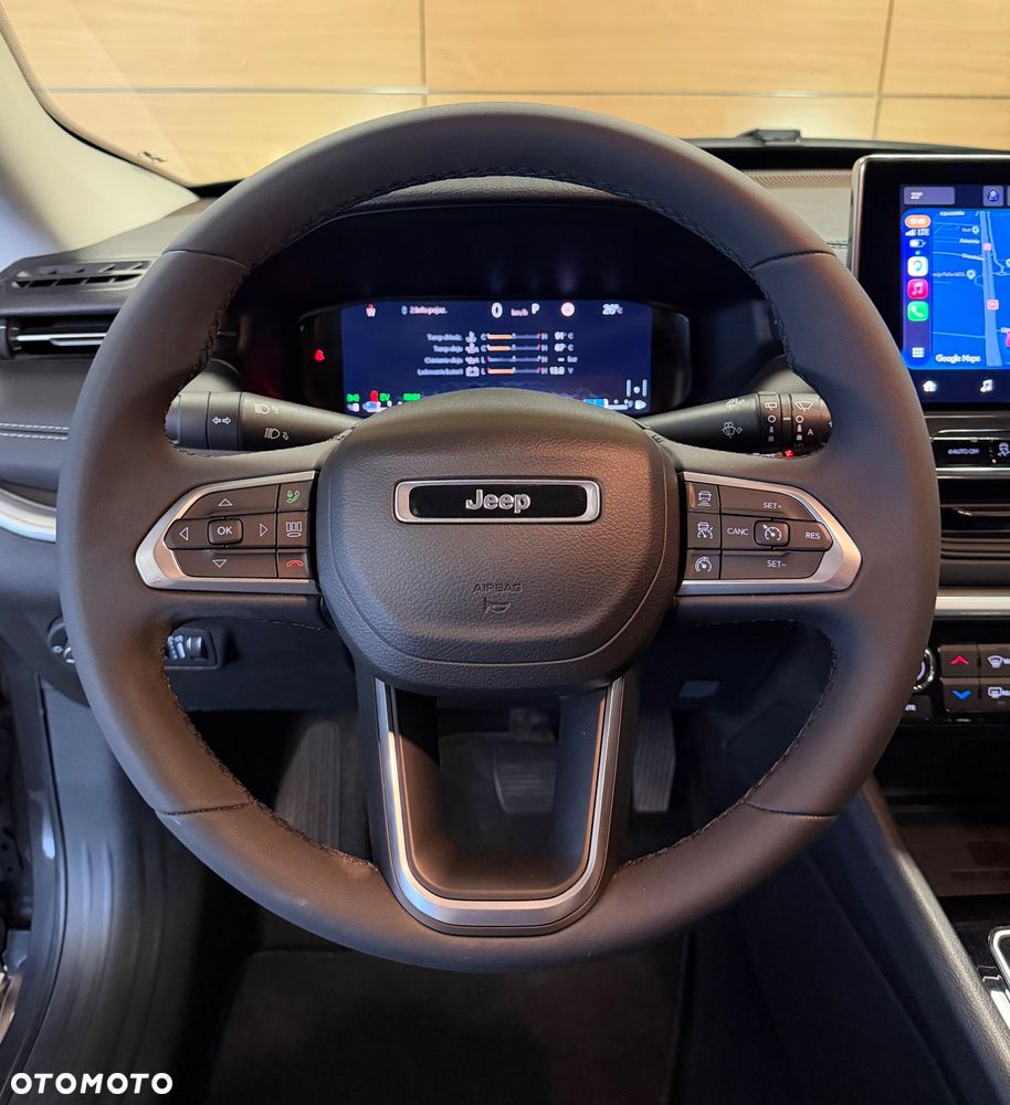 Jeep Compass - 18