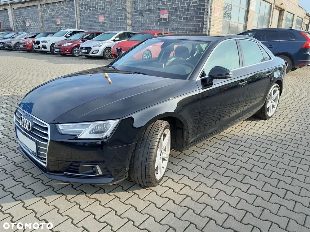 Audi A4 - 1
