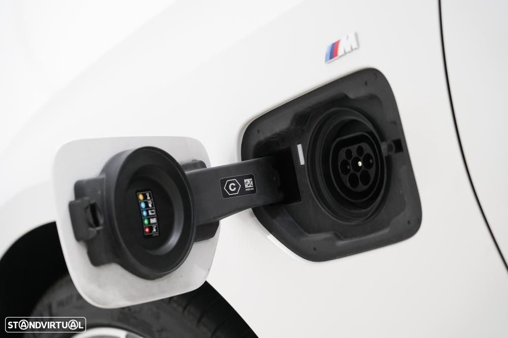 BMW 330 e Pack M Auto - 29