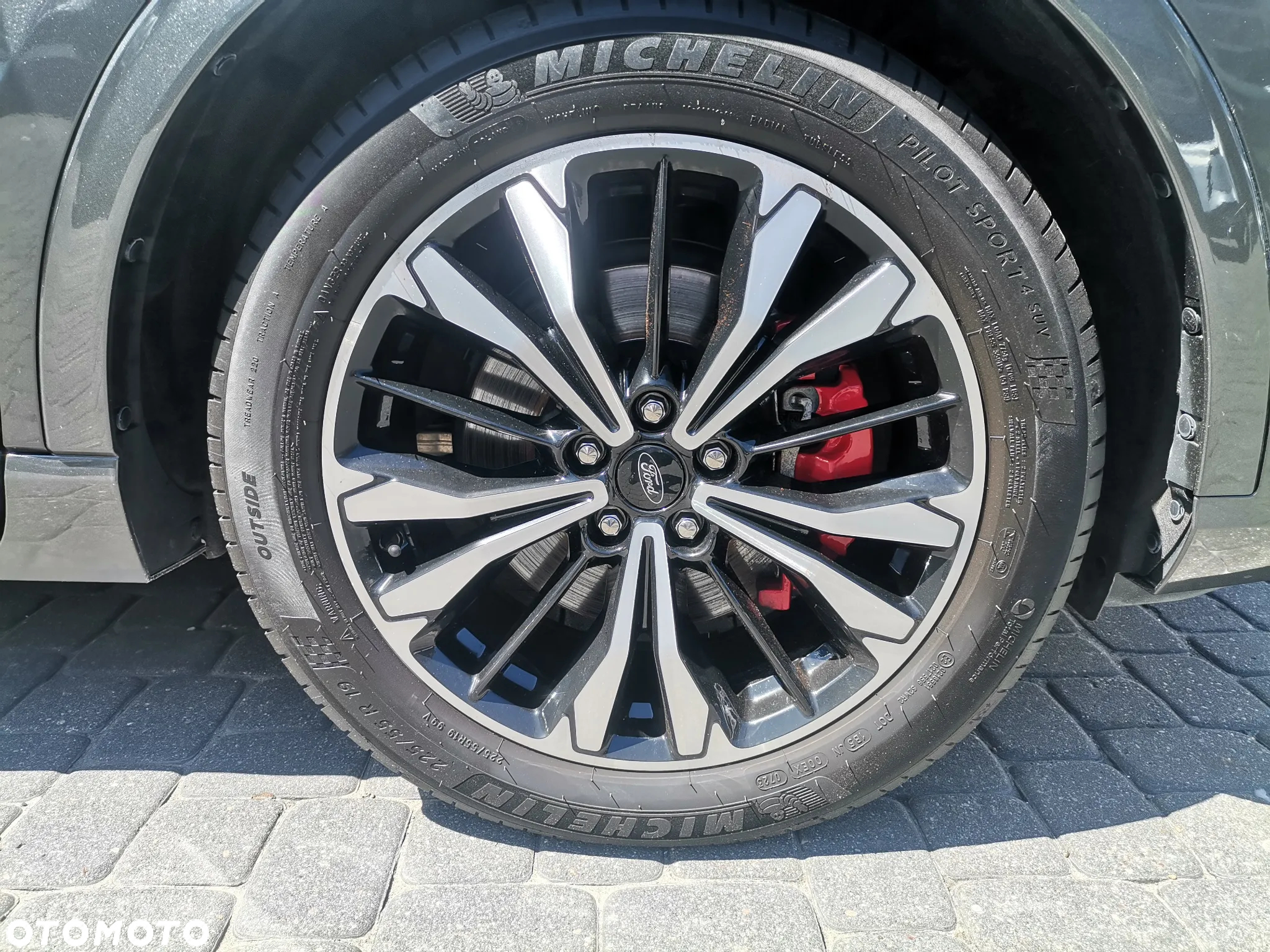 Ford Kuga 2.5P PHEV FWD ST-Line X - 9