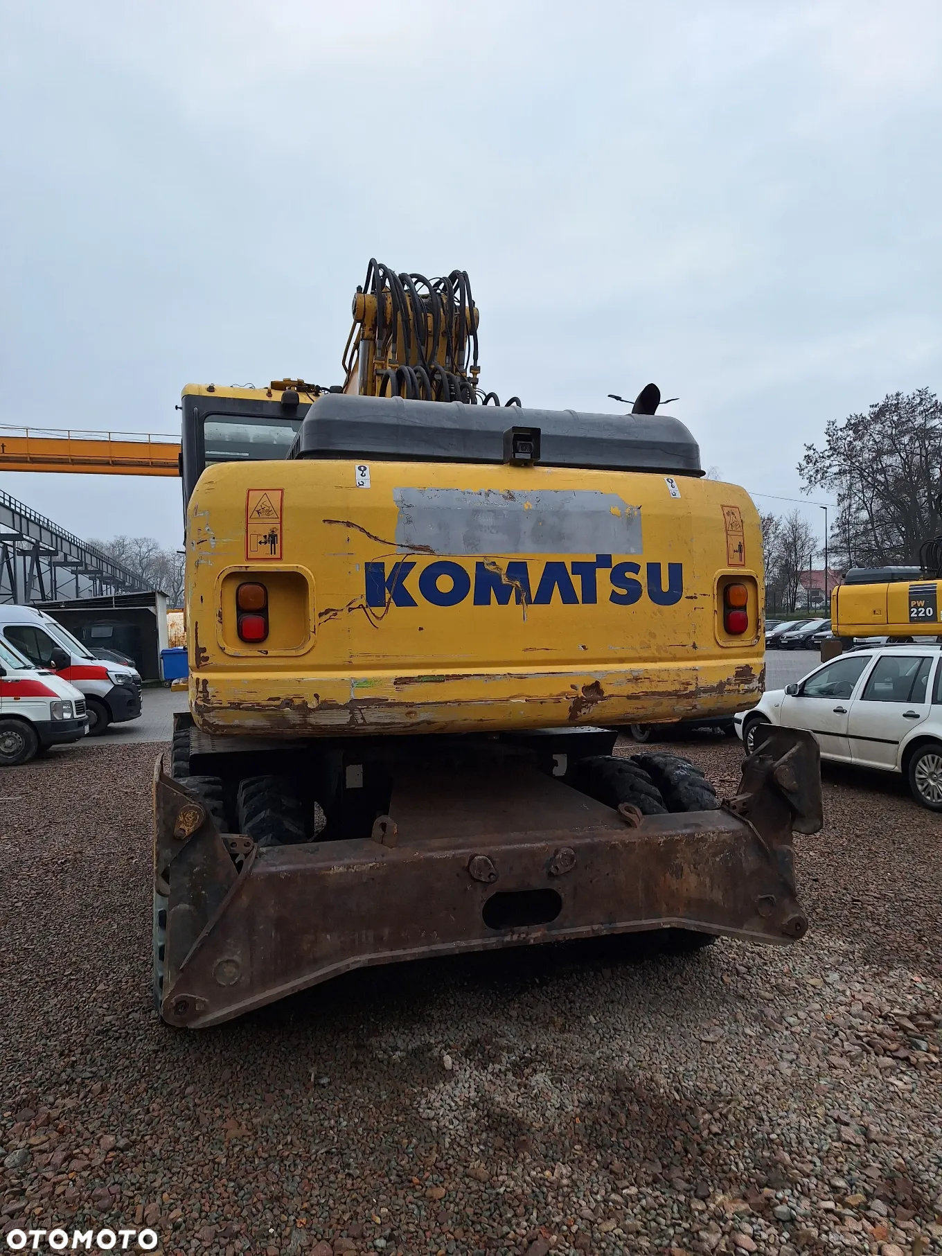 Komatsu PW 220 - 7E0 - 6