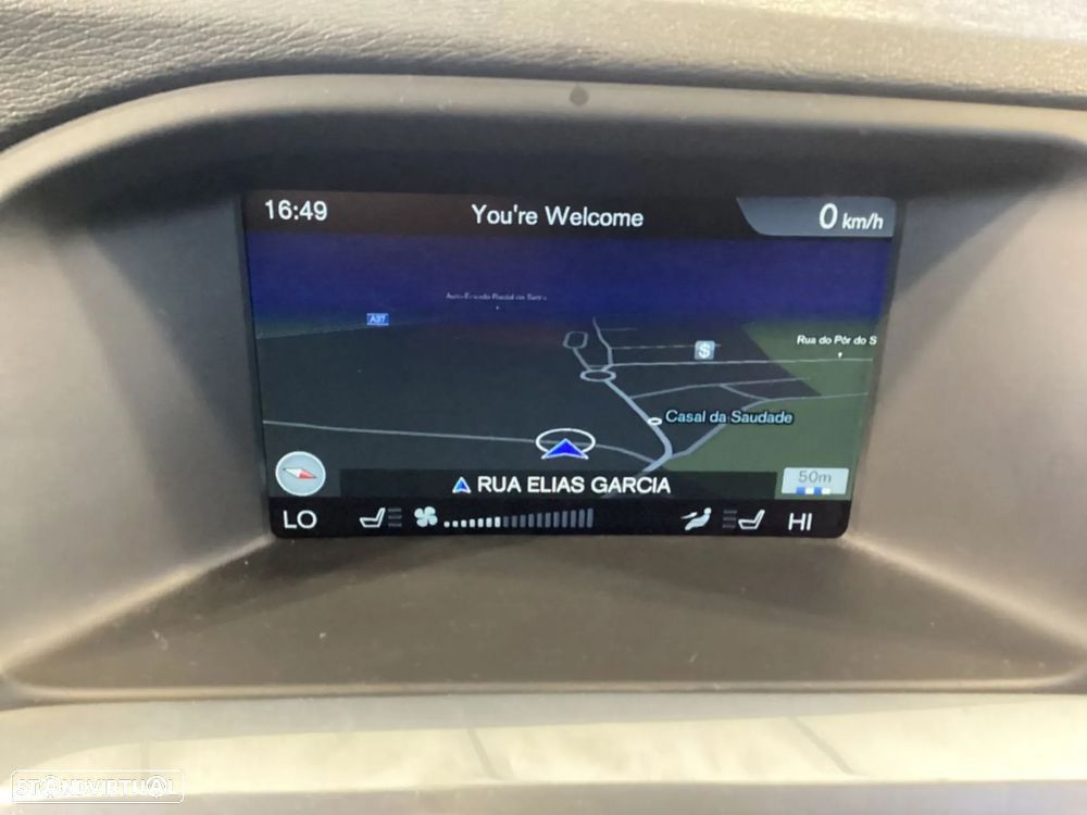 Volvo V60 D6 Plug-In-Hybrid AWD Geartronic Summum - 4