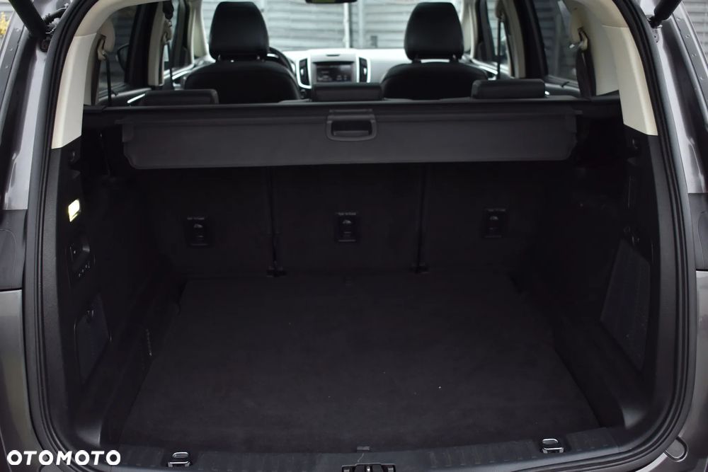 Ford S-Max 2.0 TDCi Titanium PowerShift - 39